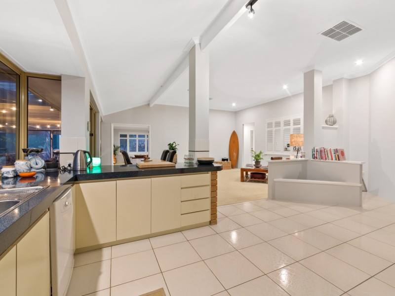 5 Heatherton Mews, Hillarys WA 6025