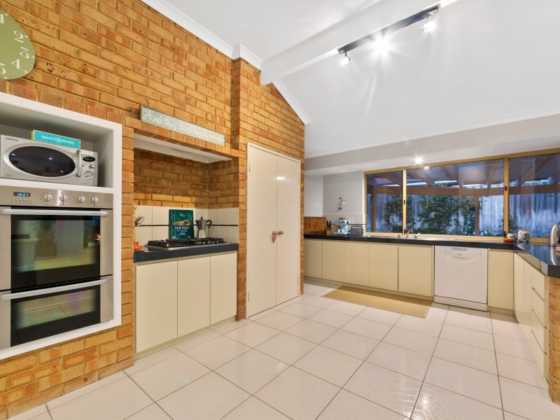 5 Heatherton Mews, Hillarys WA 6025