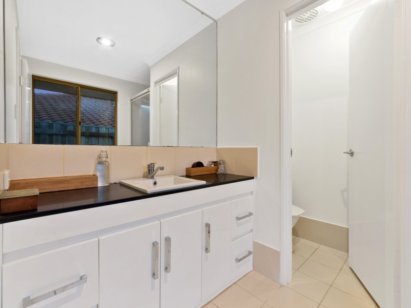 5 Heatherton Mews, Hillarys WA 6025