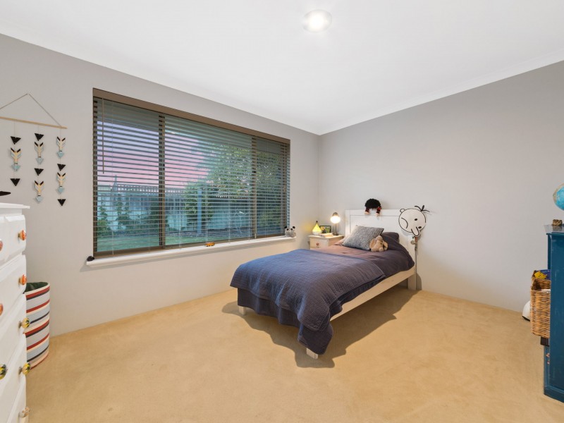 5 Heatherton Mews, Hillarys WA 6025