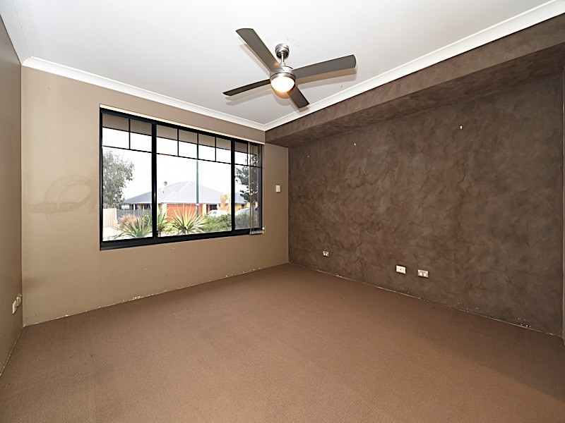 10 Ferry Way, Quinns Rocks WA 6030