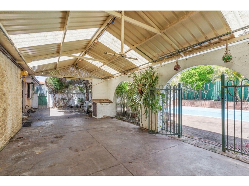 653 Karrinyup Rd, Stirling WA 6021