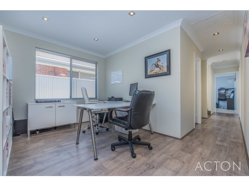 4 TRISTAN WAY, Alkimos WA 6038