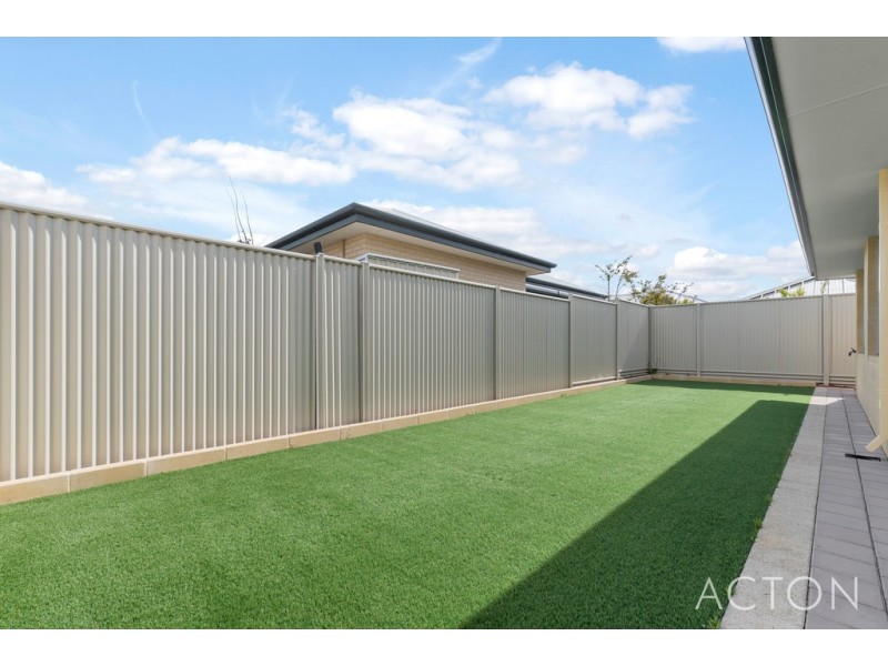 9 LOGGERHEAD ROAD, Alkimos WA 6038