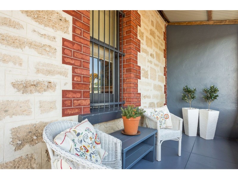 4 Marmion Street, East Fremantle WA 6158