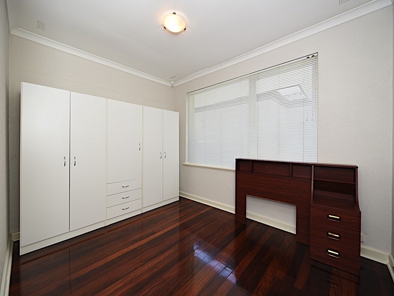 24 Chipala Road, Westminster WA 6061