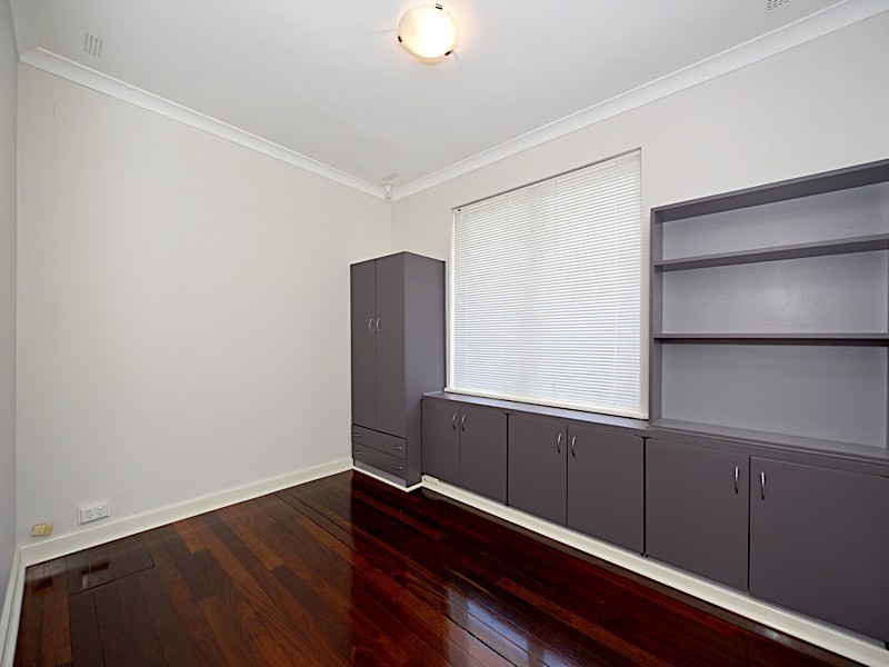 24 Chipala Road, Westminster WA 6061