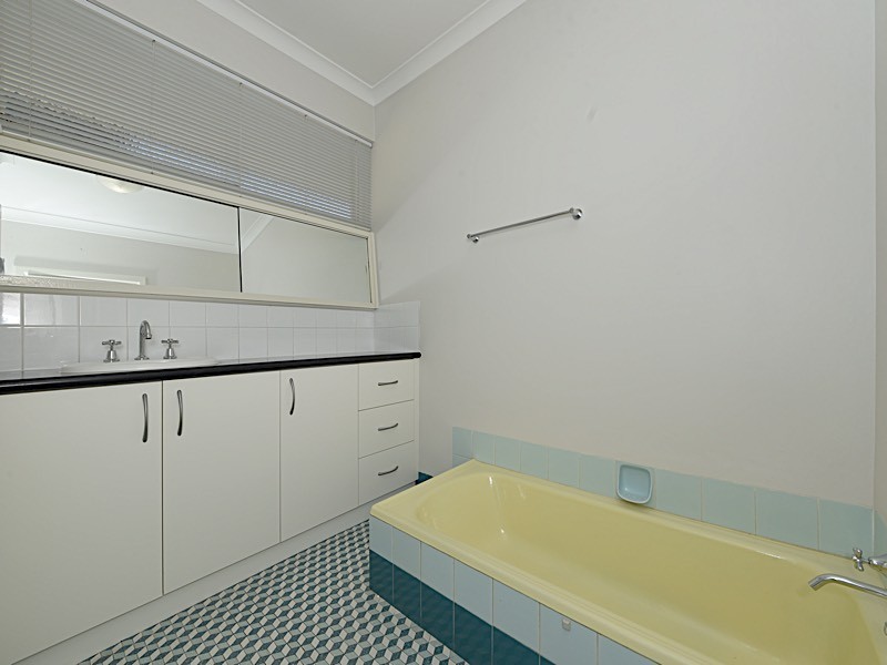 24 Chipala Road, Westminster WA 6061