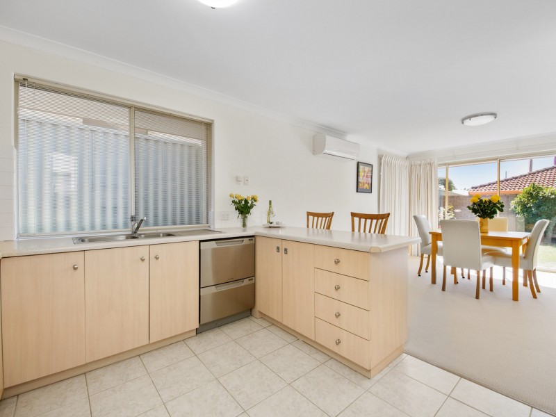 34B Burroughs Road, Karrinyup WA 6018