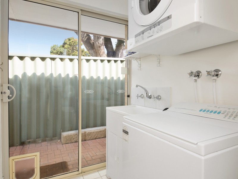 34B Burroughs Road, Karrinyup WA 6018