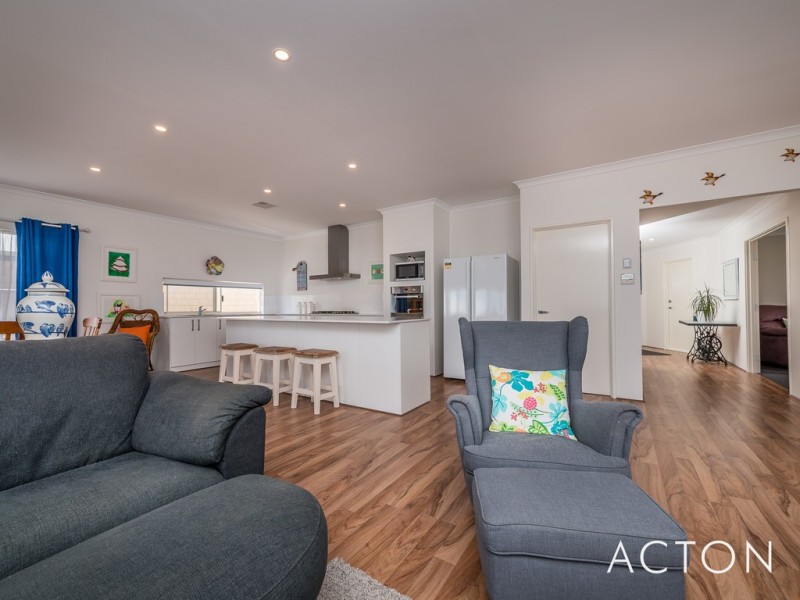 34 NEEDLETAIL AVENUE, Alkimos WA 6038