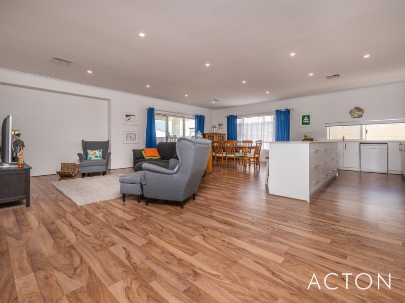 34 NEEDLETAIL AVENUE, Alkimos WA 6038