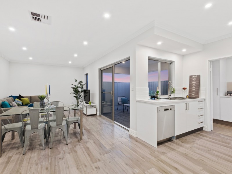 4/18 Parkinson Court, Hillarys WA 6025