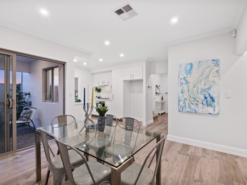 4/18 Parkinson Court, Hillarys WA 6025