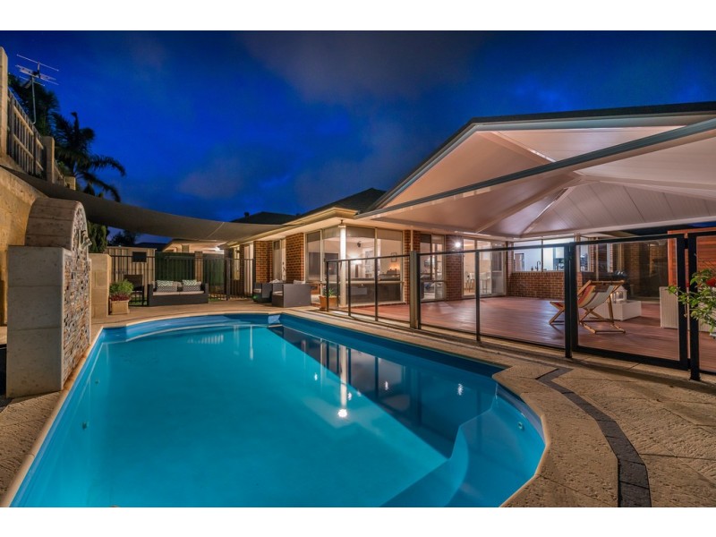 11 MANTA PASS, Mindarie WA 6030