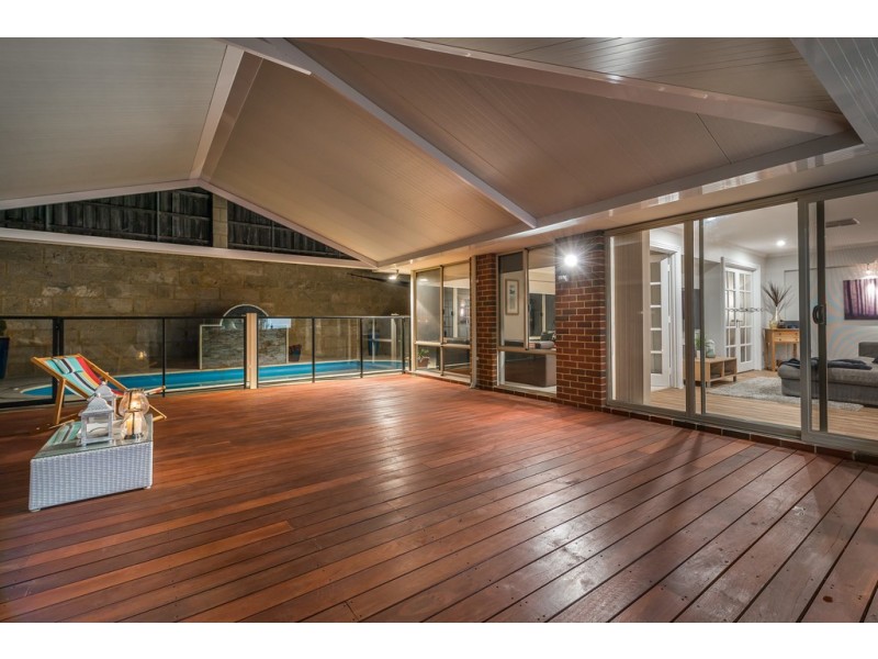 11 MANTA PASS, Mindarie WA 6030