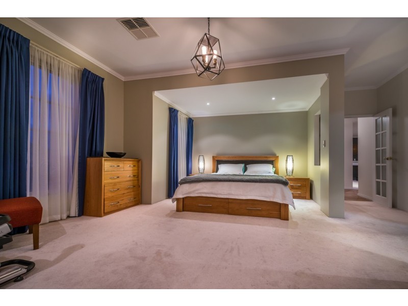 11 MANTA PASS, Mindarie WA 6030