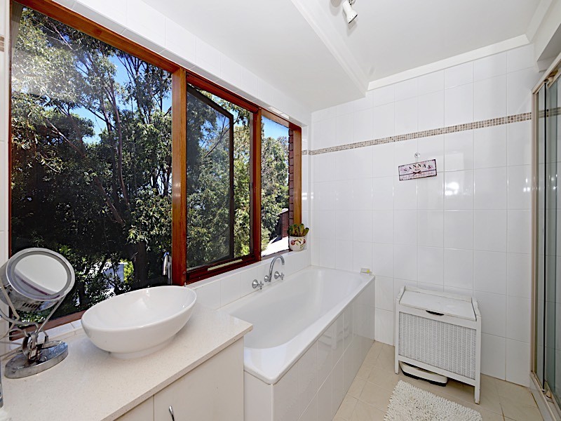 11 Takari Crescent, City Beach WA 6015