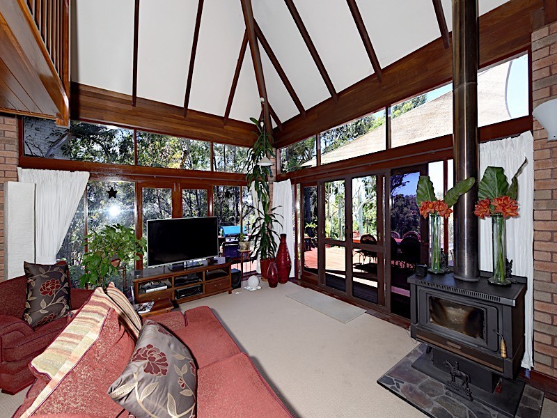 11 Takari Crescent, City Beach WA 6015