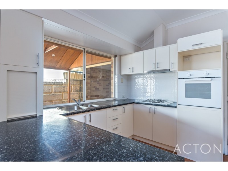 53 Kirkstall Drive, Hocking WA 6065