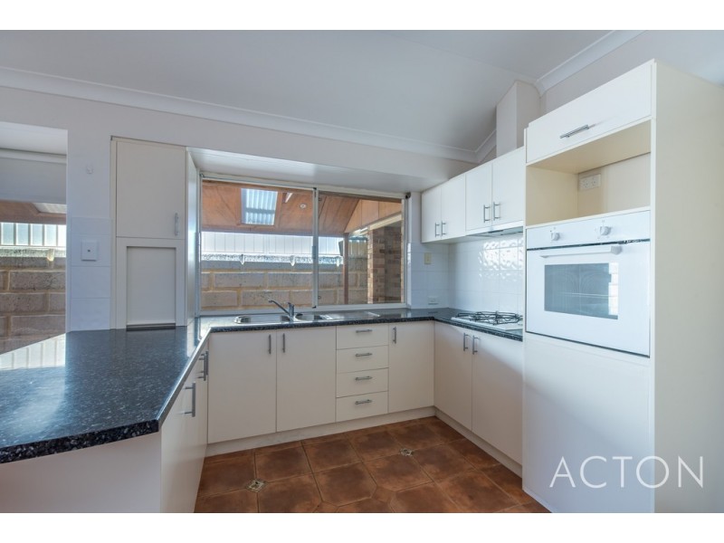 53 Kirkstall Drive, Hocking WA 6065