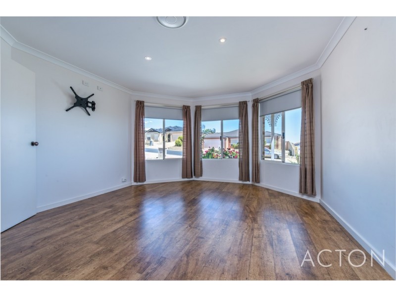 53 Kirkstall Drive, Hocking WA 6065