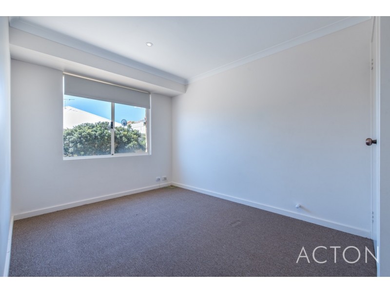 53 Kirkstall Drive, Hocking WA 6065