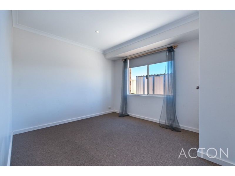 53 Kirkstall Drive, Hocking WA 6065