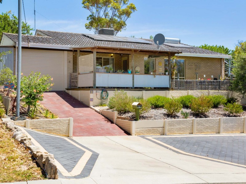 8 Monkhouse Way, Hillarys WA 6025