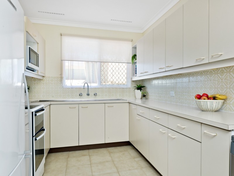 8 Monkhouse Way, Hillarys WA 6025