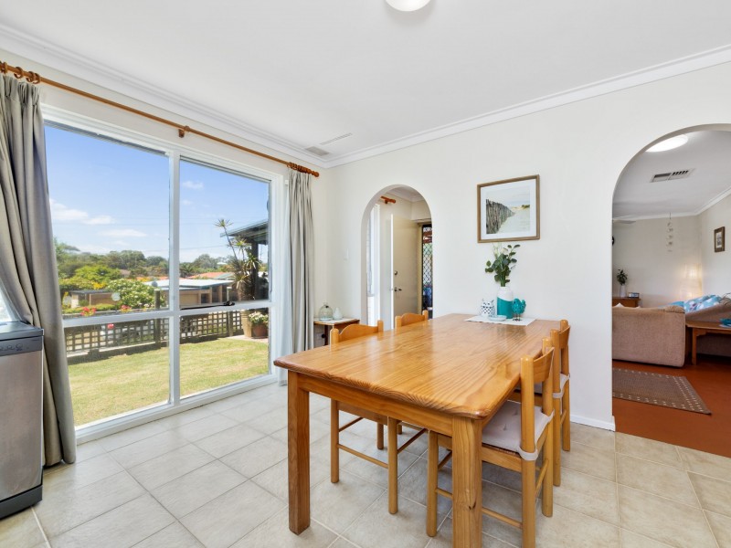 8 Monkhouse Way, Hillarys WA 6025