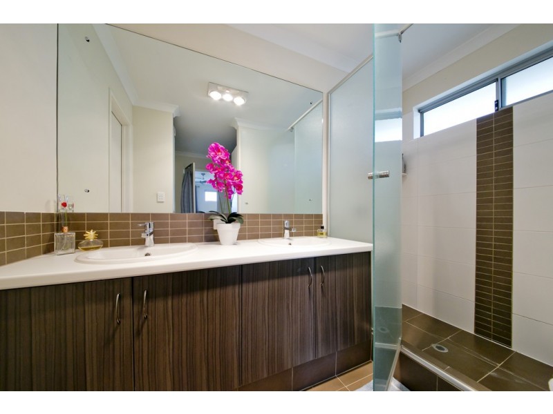 3 Sunbird Way, Gwelup WA 6018