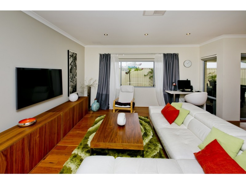 3 Sunbird Way, Gwelup WA 6018