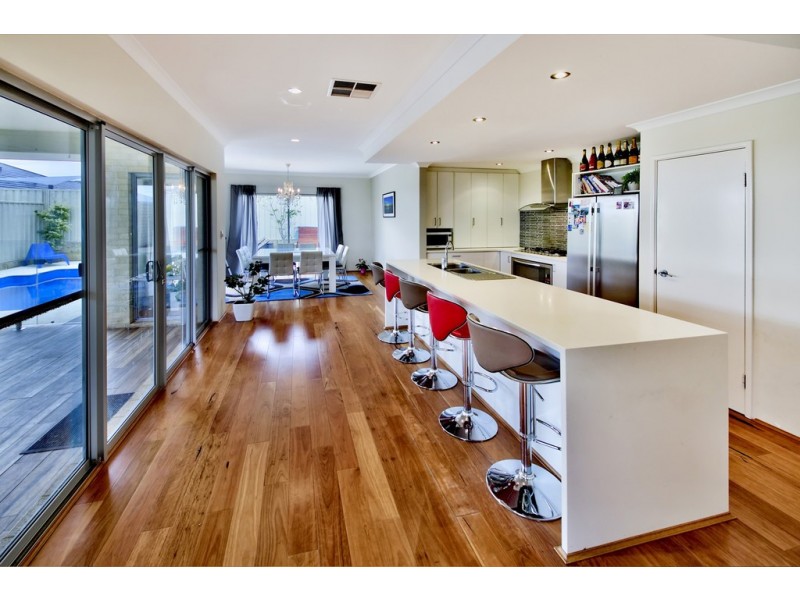 3 Sunbird Way, Gwelup WA 6018