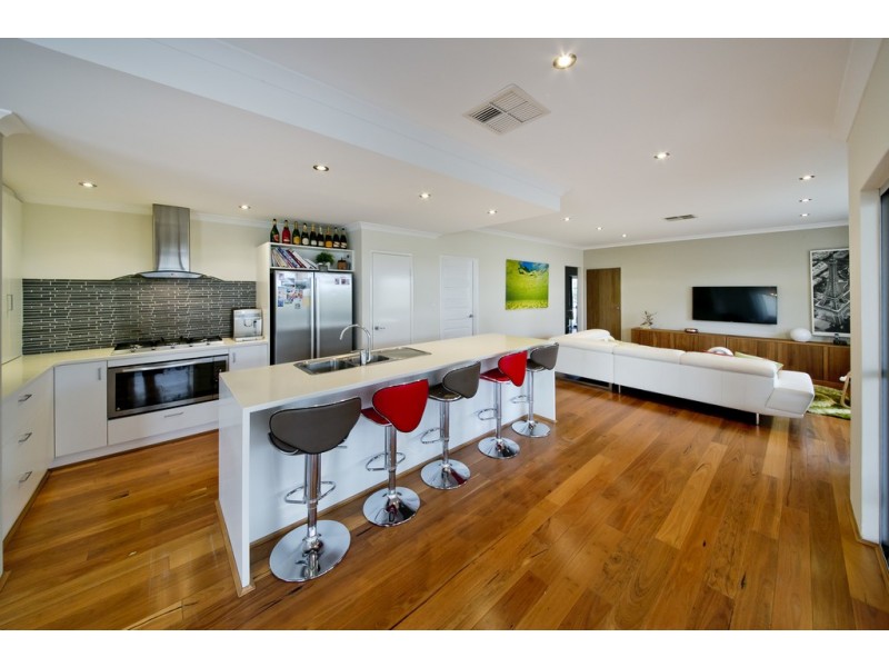 3 Sunbird Way, Gwelup WA 6018