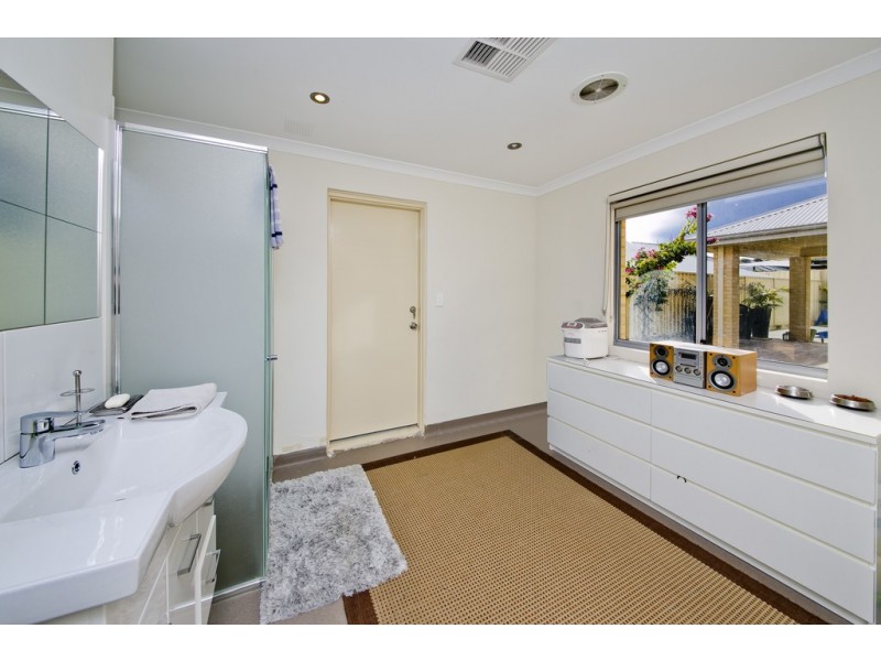 3 Sunbird Way, Gwelup WA 6018