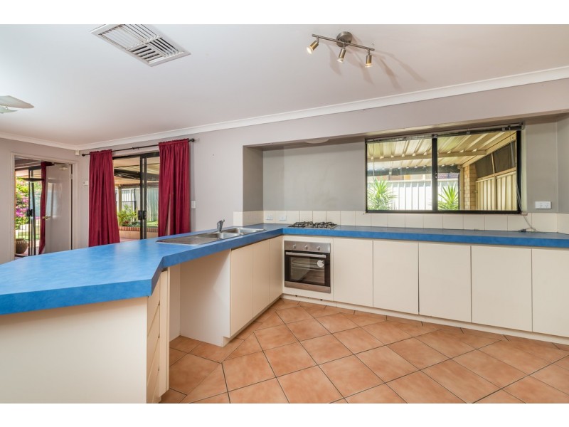 1 Clarafield Meander, Tapping WA 6065