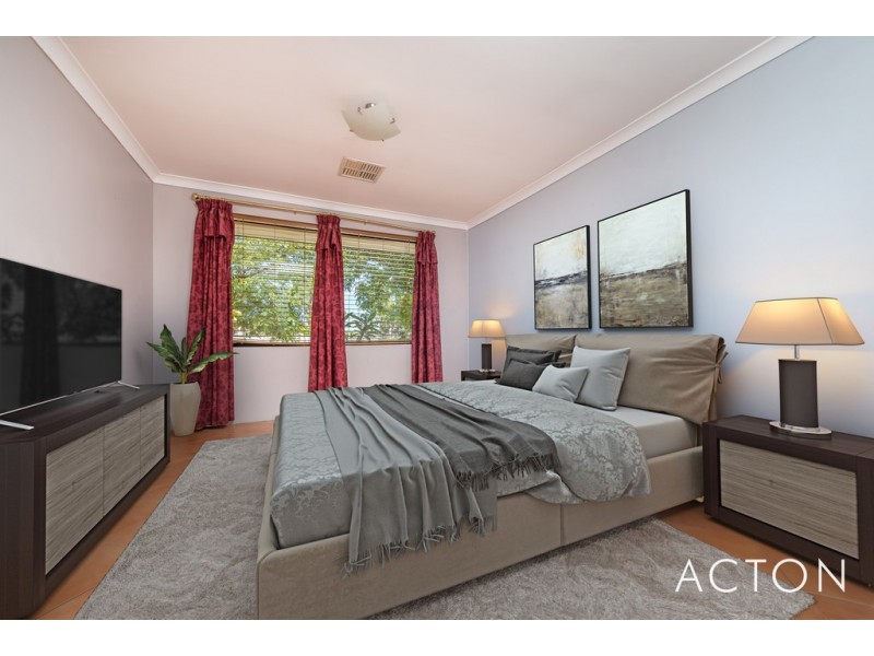 1 Clarafield Meander, Tapping WA 6065