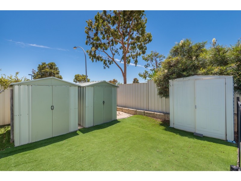 1 Clarafield Meander, Tapping WA 6065