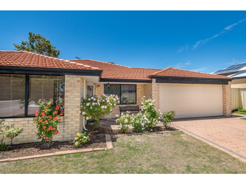 1 Clarafield Meander, Tapping WA 6065