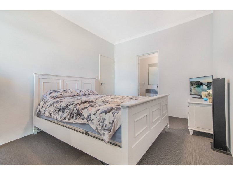 21 Saunton Way, Ridgewood WA 6030