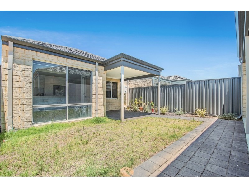 21 Saunton Way, Ridgewood WA 6030