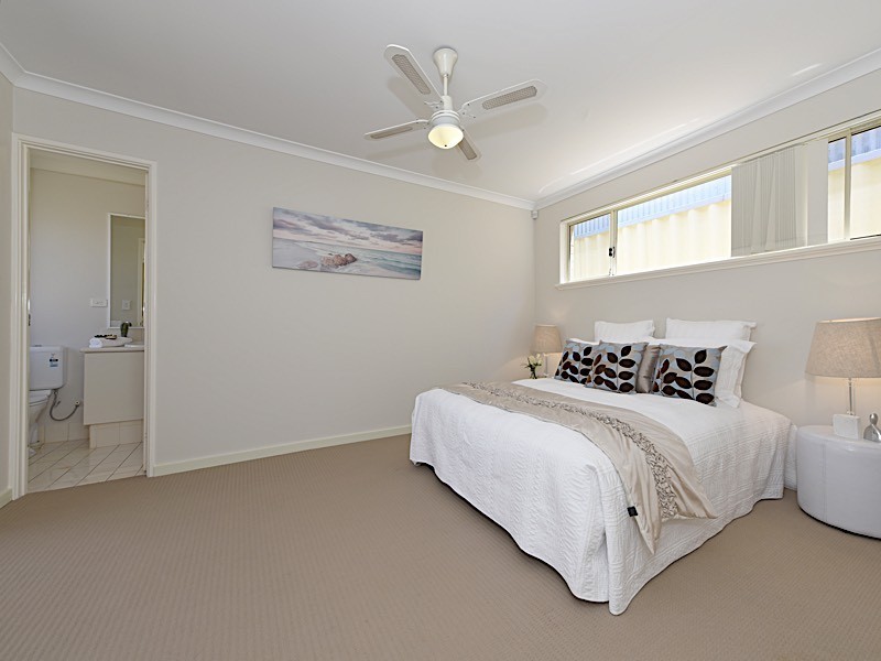 8/135 Alice Street, Doubleview WA 6018