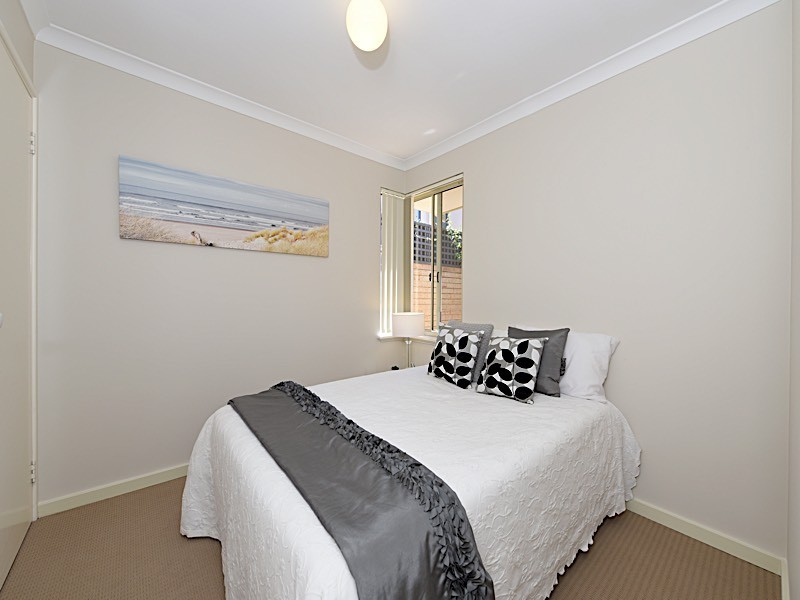 8/135 Alice Street, Doubleview WA 6018