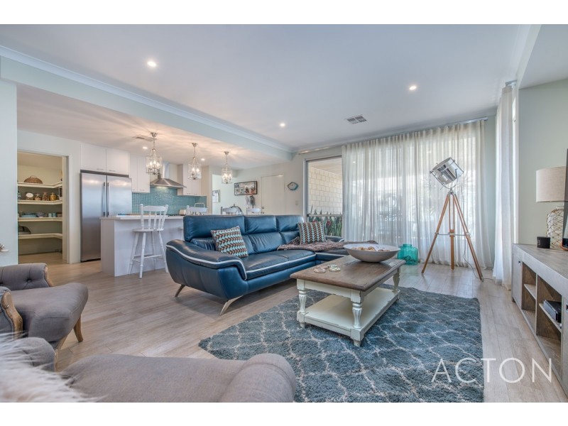 71 Trethowan Promenade, Alkimos WA 6038