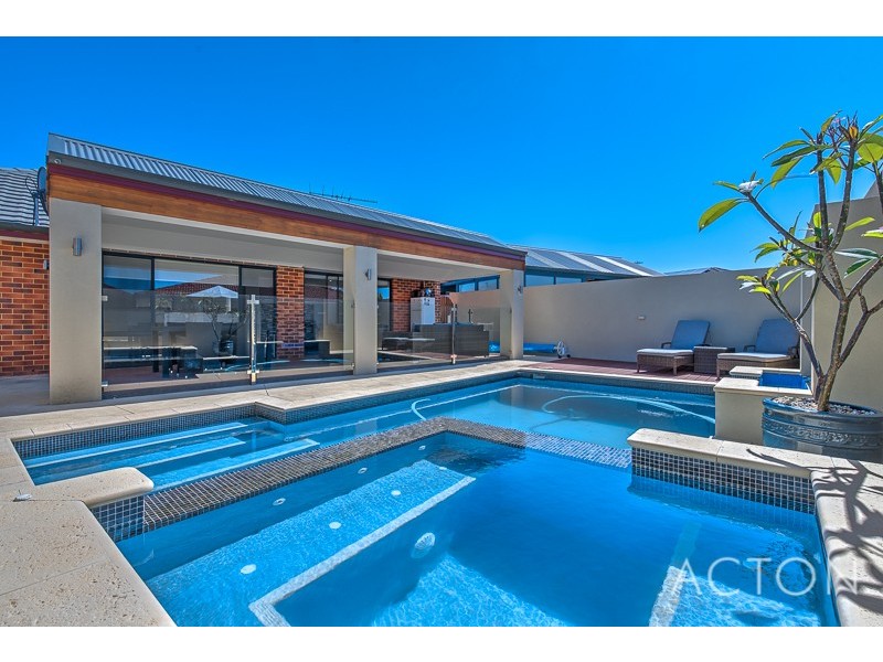 68 Millendon Street, Carramar WA 6031