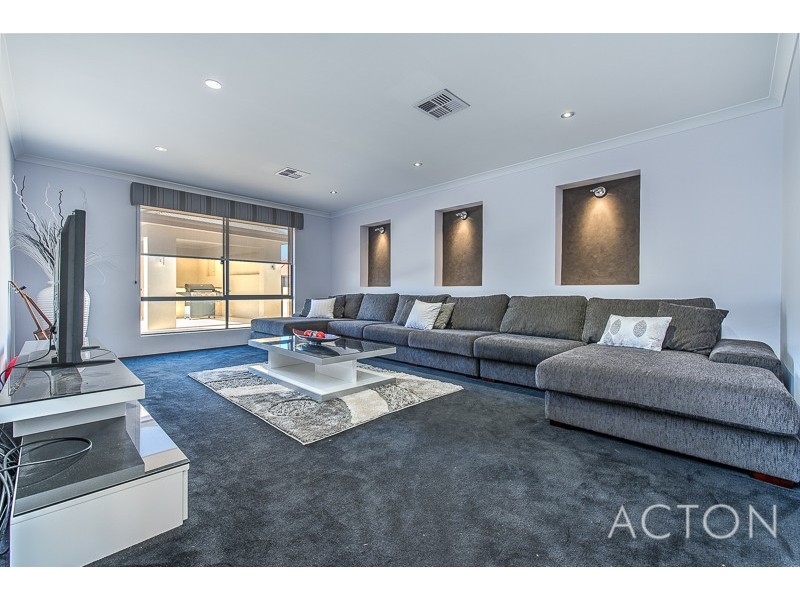 68 Millendon Street, Carramar WA 6031