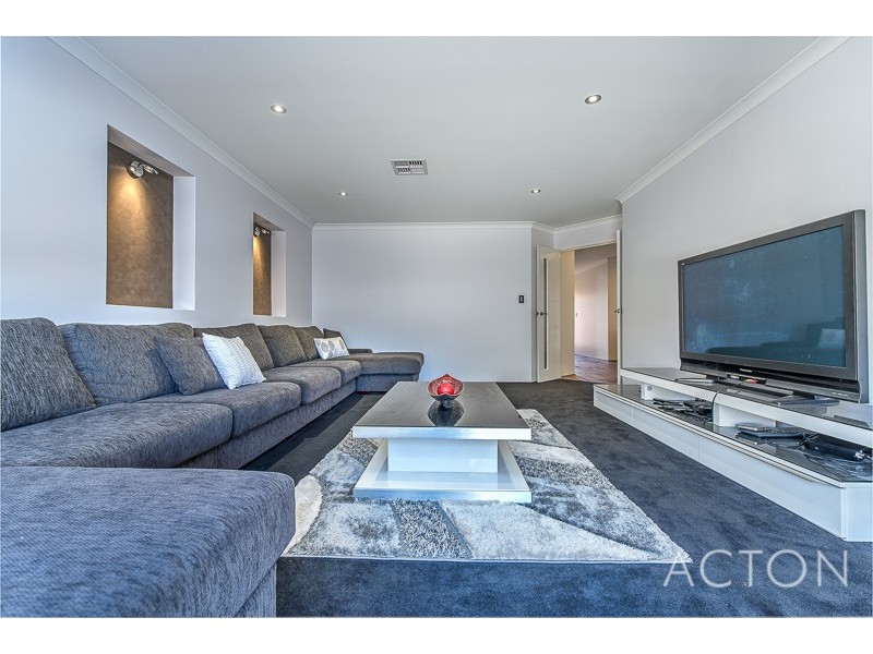 68 Millendon Street, Carramar WA 6031