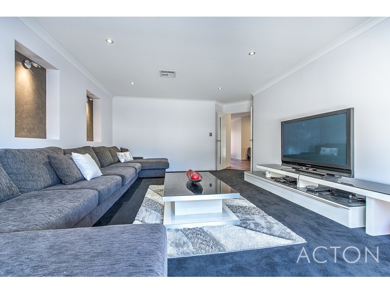 68 Millendon Street, Carramar WA 6031