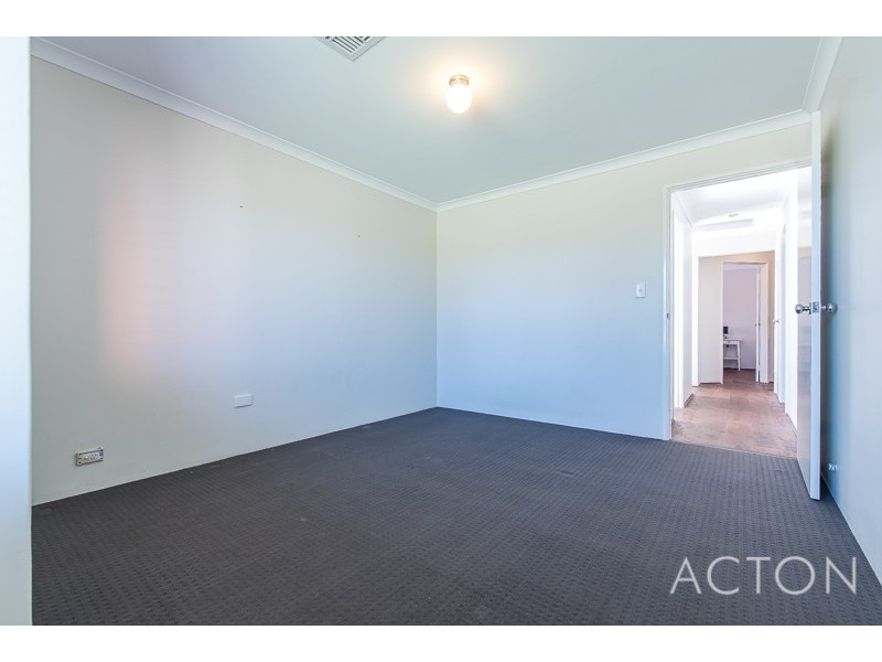 68 Millendon Street, Carramar WA 6031